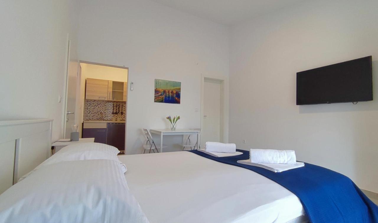 Apartmani Bodo Drvenik  Extérieur photo